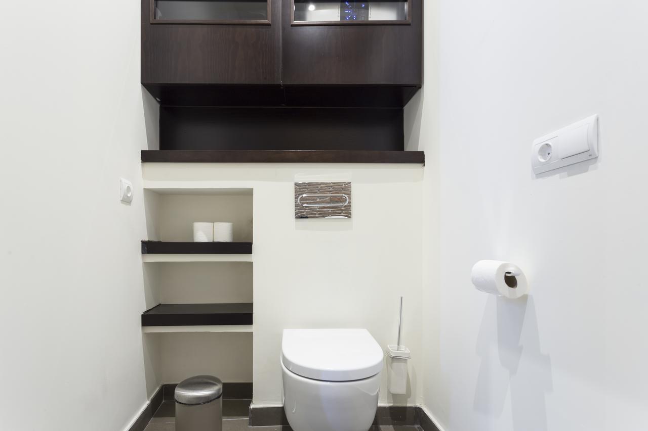 Iloftmalaga Puerta Nueva Apartment Luaran gambar