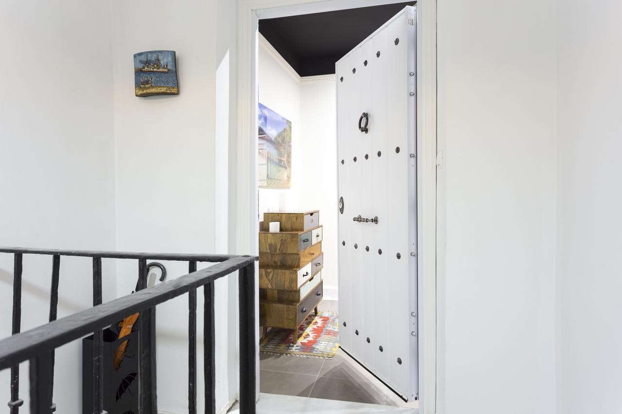 Iloftmalaga Puerta Nueva Apartment Luaran gambar