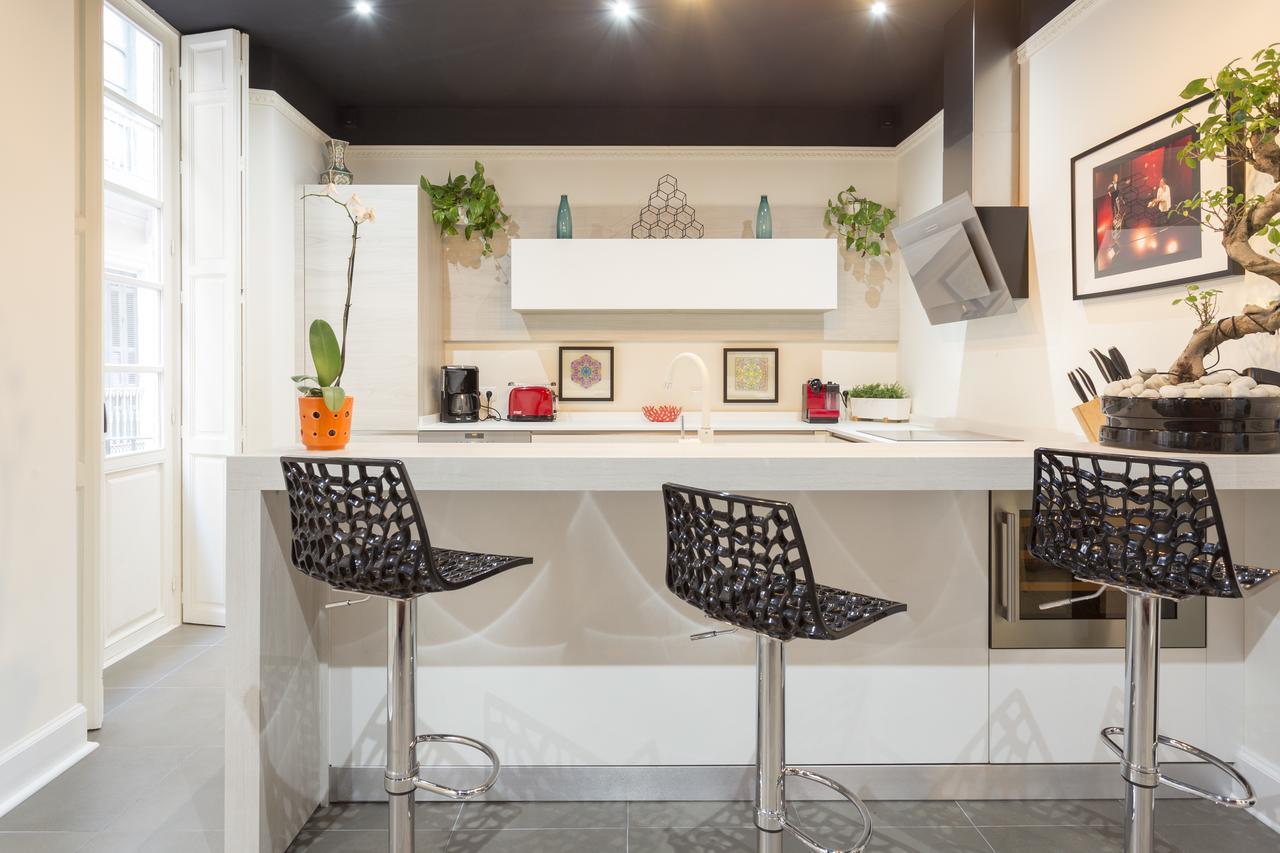 Iloftmalaga Puerta Nueva Apartment Luaran gambar